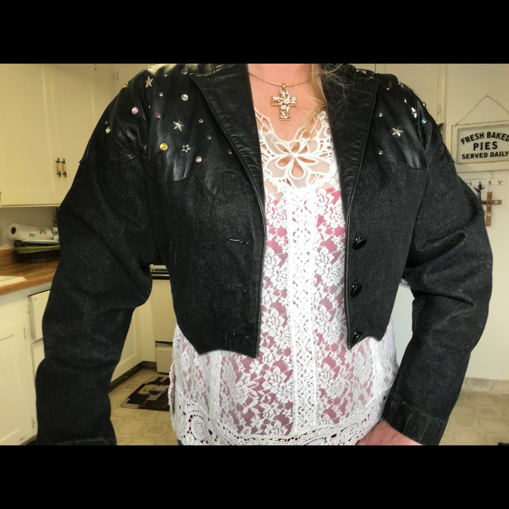 Cropped jacket - Picture 7 of 8